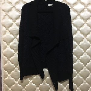URBAN OUTFITTERS THICK SOFT BLACK KNIT CARDIGAN